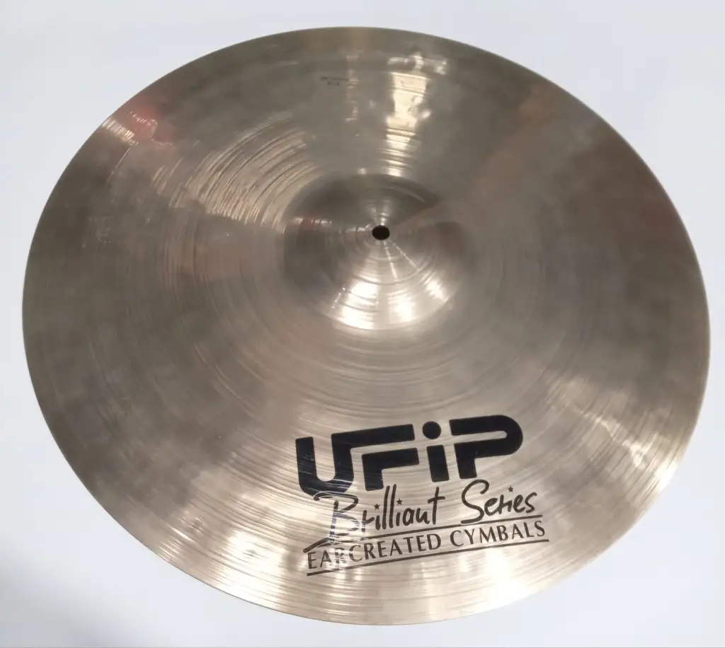 Platillo UFIP Brilliant Series Medium Ride 20"