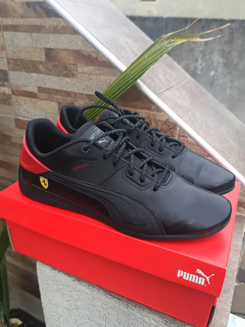 Zapatillas PUMA Ferrari Drift Cat Delta Negras