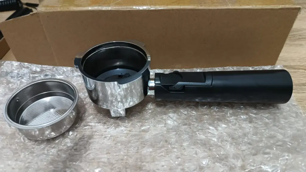 Portafiltro Cafeteras Espresso Hogareñas + Canasta Filtro 51mm Presurizada para dos tazas