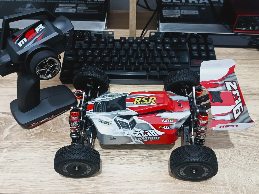 Auto radio control buggy eléctrico 60km/h 4x4 XKS 144001