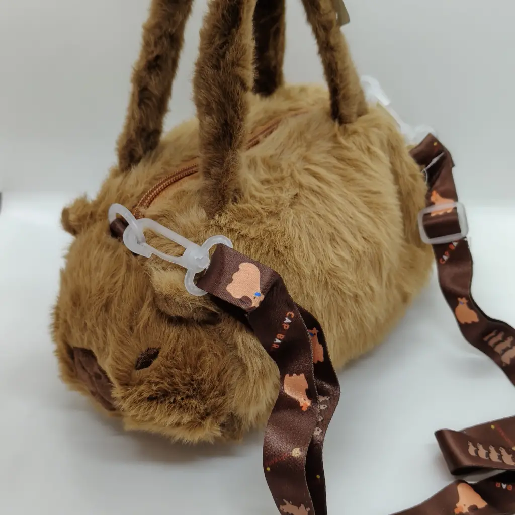 Cartera bandolera bolsito Capibara peluche