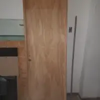 Puerta placa pino 70cm izquierda