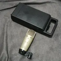 Micrófono Condensador Behringer C-3 Multipatrón + Estuche + Caja original